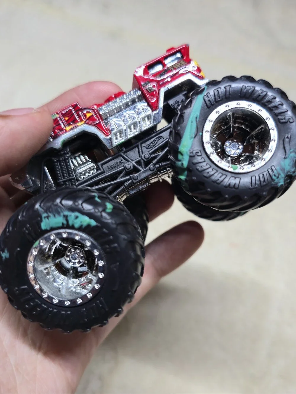 Hot Wheels FIRE ENGINE 19 Monster Jam Trucks 1/64 RED